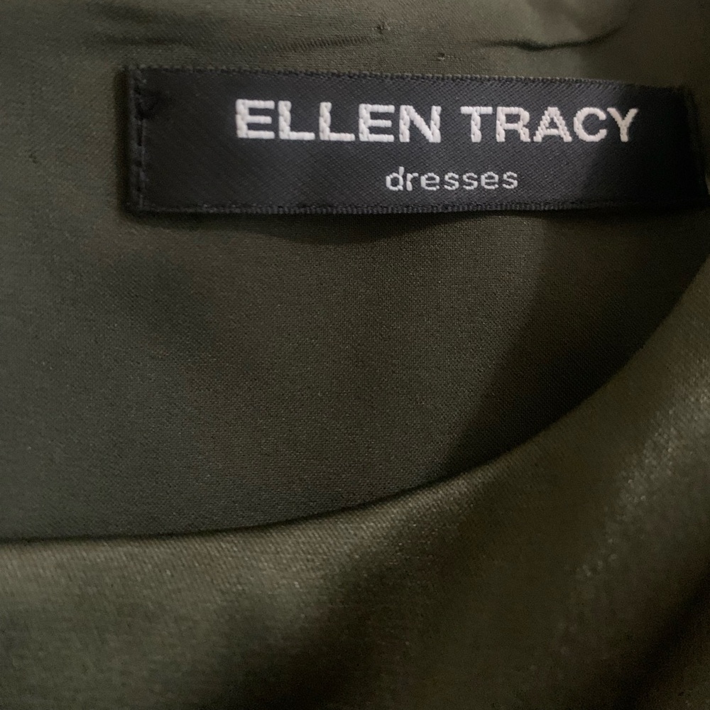 Green Ellen Tracy dress. Size 6/8. Floral appliqué on front.